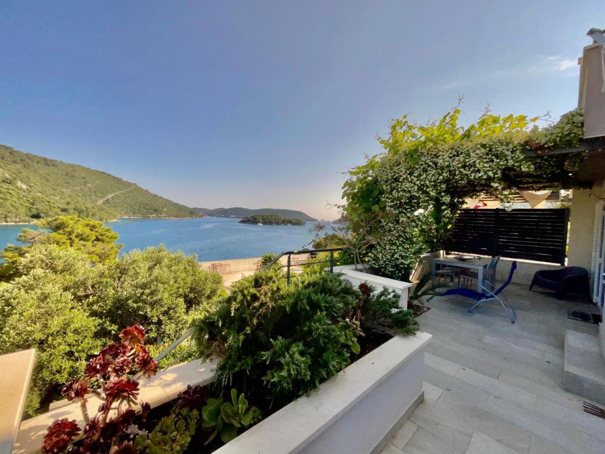 Villa Iva Lastovo Uble Exterior foto