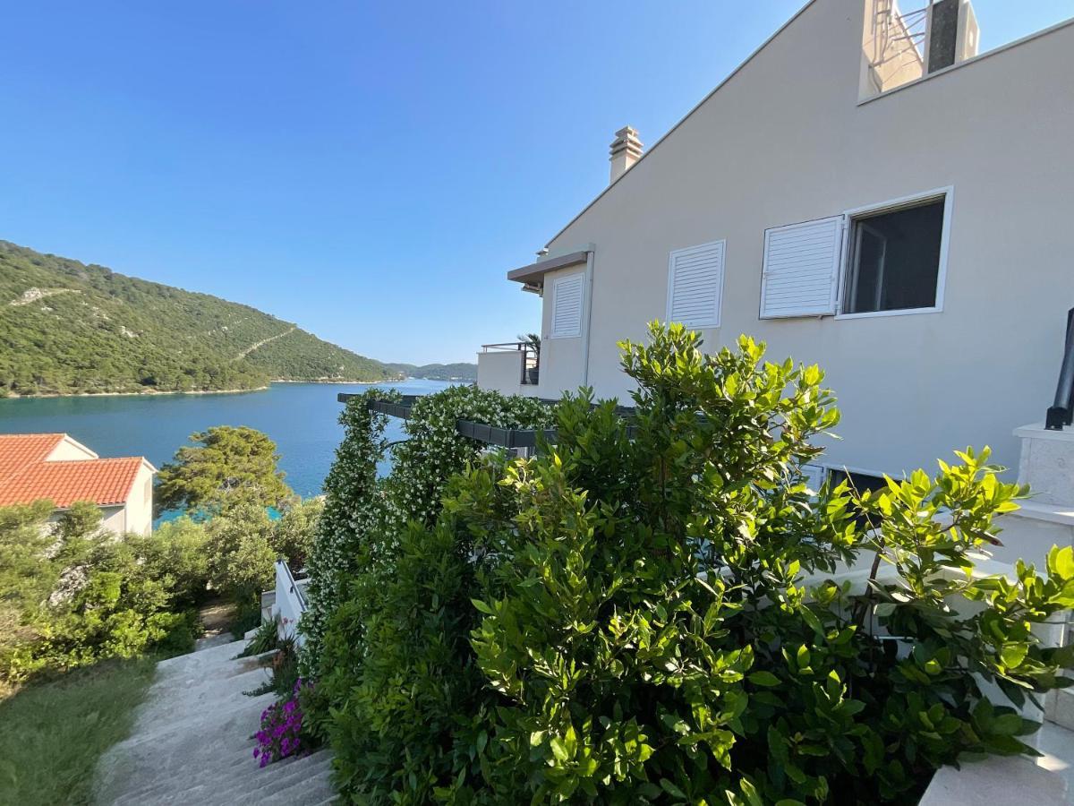 Villa Iva Lastovo Uble Exterior foto